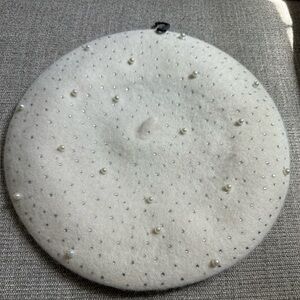 Ivory Pearl-Embellished Beret